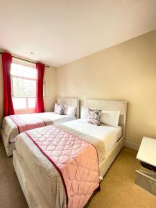 Oxford street holiday apartment