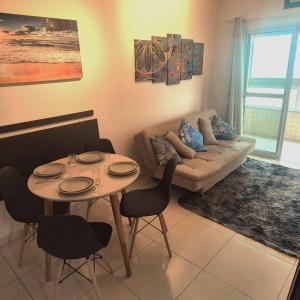 Lindo e novo apto à beira-mar em Caiçara - Praia Grande