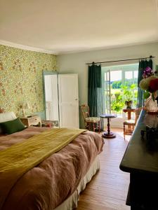 Maisons d'hotes Chambres d'hotes La Massonniere avec grand jardin - ideal familles, groupes et sejour nature - Sarthe : photos des chambres