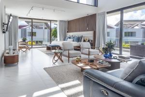 Villa Guacamaya - 9BR FRENTE AL MAR