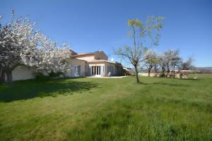 Maisons de vacances La Bellimure : Maison 2 Chambres