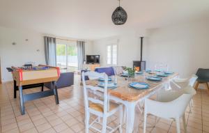 Maisons de vacances Amazing Home In Saint-Josse With Wifi : photos des chambres