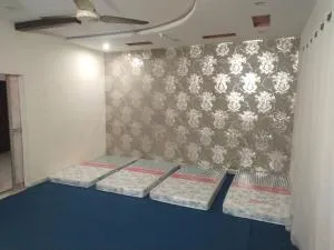 1 Dollar Home - Kānjra