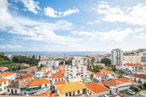 City Centre Retreat by Homie