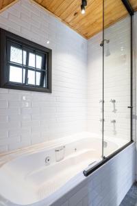 Cabana em Monte Verde com banheira e hidro