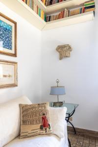 NOSTROMONDO Prestigious 2 bedrooms Domus in Forum Area