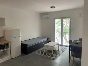 Appartement bord d etang - Poussan