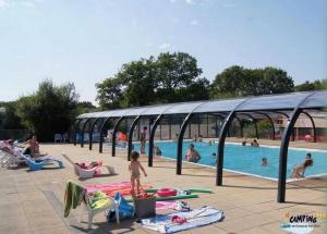 Campings Camping 3 etoiles - Piscine - eeeddg : photos des chambres