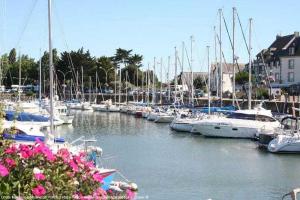 Campings Camping 3 etoiles - Piscine - eeeddg : photos des chambres