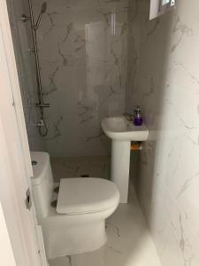 Insan seabeds room 1 beach front 3 pax beside Kabsata beach view room