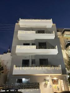 M&H and their friends