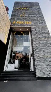 Hotel J Cruise New - Nawāshahr