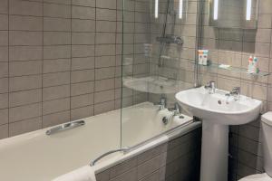 Executive Double Room with Sea View room in Roker Hotel BW Premier Collection