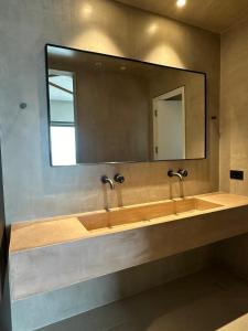 Syros Soul Private Pool Suites