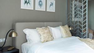 Keyrock Damac Maison Privée - Studio in Business Bay with Pool, Gym & Free Parking