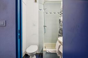 Hotels Hotel AKENA Chateaurenard - Parc des Expositions Avignon : photos des chambres