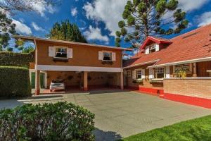 Linda Casa No Vale dos Sonhos - Campos do Jordão