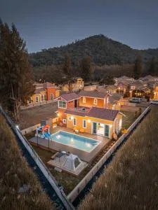 Casa Ricca Pool Villa Khaoyai - Ban Sathani Bandai Ma