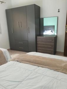 Emerald Haven C7-13 - A