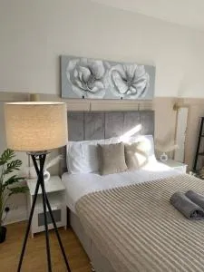 Modern Townhouse-Free Parking-Games Room-Fast W-iFi - Middleton