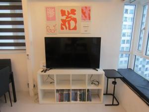 SM MEZZA 1 RESIDENCES Studio Room Gian Thyresse Crib