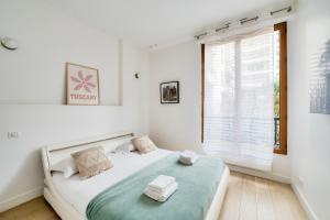 Stylish 3 bdr & Garden Oasis on the Edge of Paris