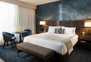 King Room with Pool View room in Kimpton Hotel Van Zandt an IHG Hotel