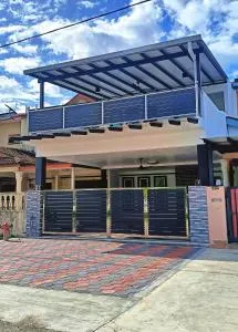 SR Kampar 2-Storey LANDED HOMESTAY - Kampong Baharu