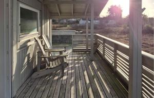 4 Bedroom Cozy Home In Sirevåg