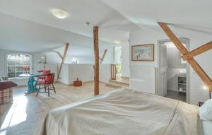 Pet Friendly Apartment In Westerholz
