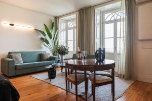 The Luxe Cube Apartment