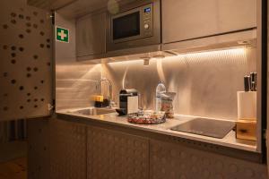 The Luxe Cube Apartment