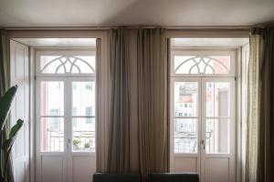 The Luxe Cube Apartment