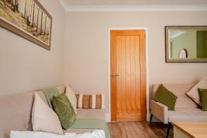 Host & Stay - Mayfield House