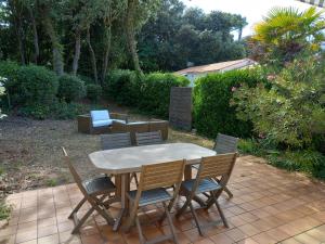 Maisons de vacances Maison avec terrasse a Vert Bois : photos des chambres