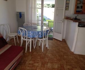 Maisons de vacances Maison calme entre foret et ocean : photos des chambres