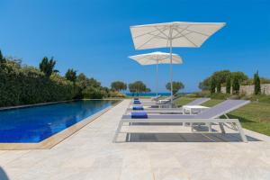 Renee Beach Front Executive Luxury Villa