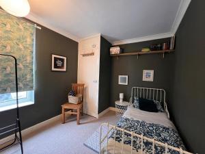 Cosy City House Close to Pubs and Restaurants