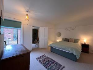 Cosy City House Close to Pubs and Restaurants