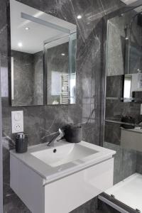 Appartements Suite avec jacuzzi & terrasse : photos des chambres