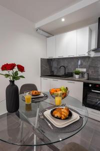 Appartements Suite avec jacuzzi & terrasse : photos des chambres