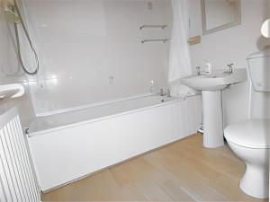 Charming 2bed House in CV2 area