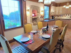 Maisons de vacances Granite House in Brittany with Sea Views : Maison de Vacances 3 Chambres 