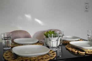 Confort, central & lac à pied