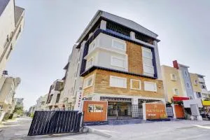 Blossoms Hotel - Urapakkam