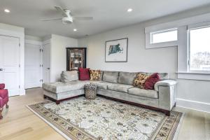 Coastal Waterford Getaway, Steps to the Water!