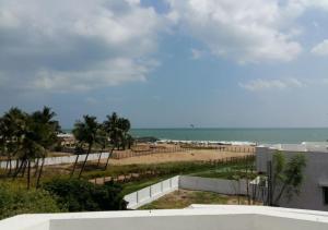 Penthouse with Amazing Sea view & AC - Pondicherry
