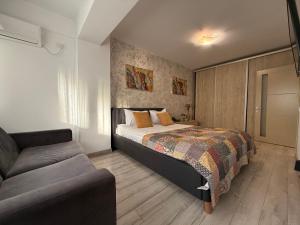 Smart stay studio with free parking
