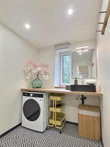 Appartements Doux Murmures, appartement 73m2 calme et elegant, 2 chambres : photos des chambres