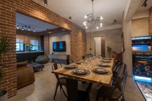 The Old Town Industrial Vault - A Fusion of Past & Present